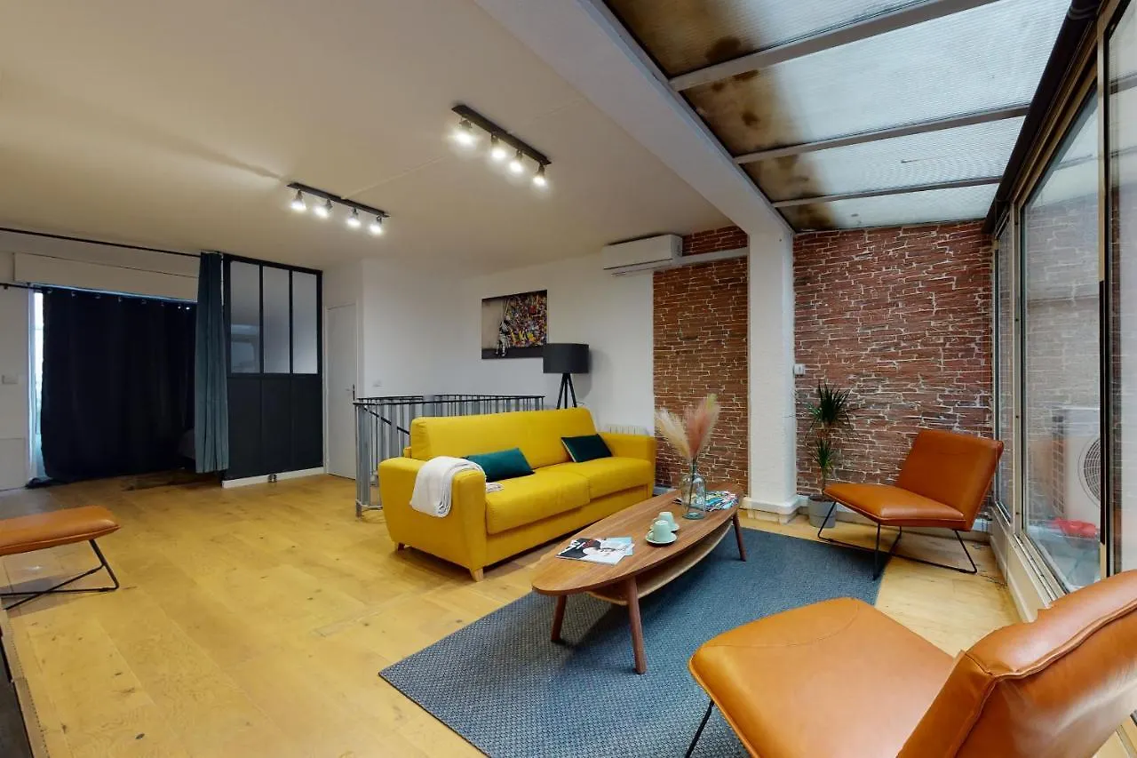 Superbe Loft Avec Patio - Tour Eiffel Apartment Paris