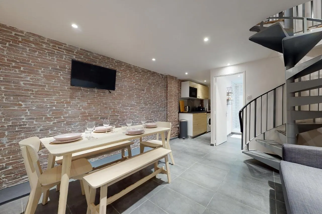 Superbe Loft Avec Patio - Tour Eiffel Apartment Paris France