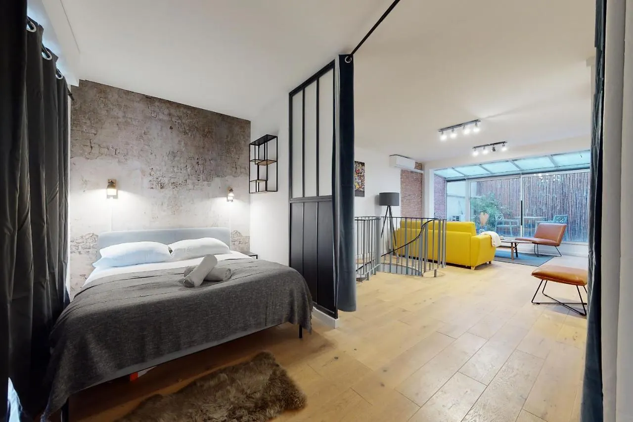 Superbe Loft Avec Patio - Tour Eiffel Apartment Paris France